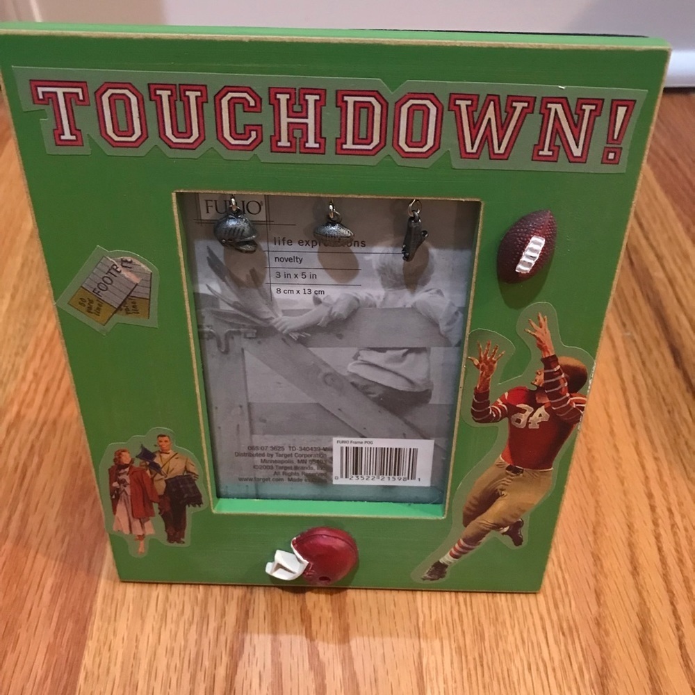 🏈Vintage Looking Football Frame